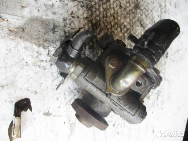Насос гидроусилителя руля Volkswagen Golf 3 1999