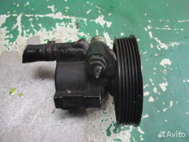 Насос гидроусилителя руля Renault Megane 1999