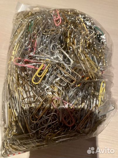Скрепки канцелярские. На весь офис