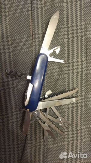 Victorinox swisschamp