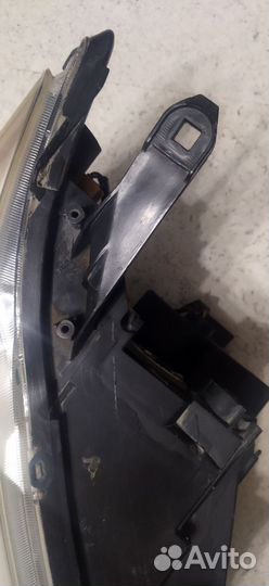 Фара правая mitsubishi outlander xl