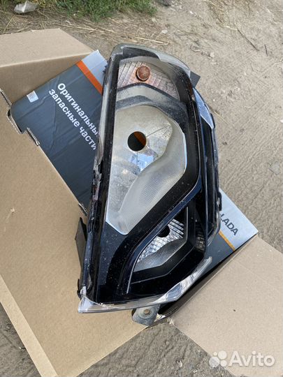 Фара LADA granta fl разбитая