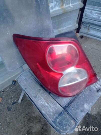 Продам заднюю левую фару на Chevrolet Aveo