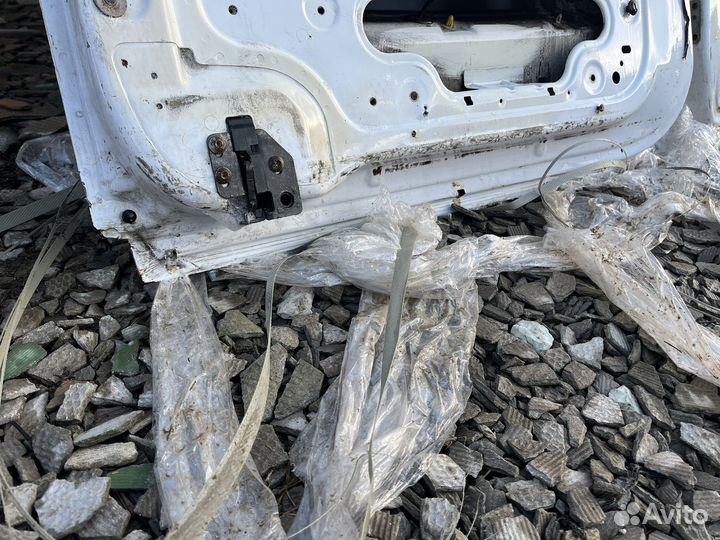 Двери зад Мерседес Спринтер 906