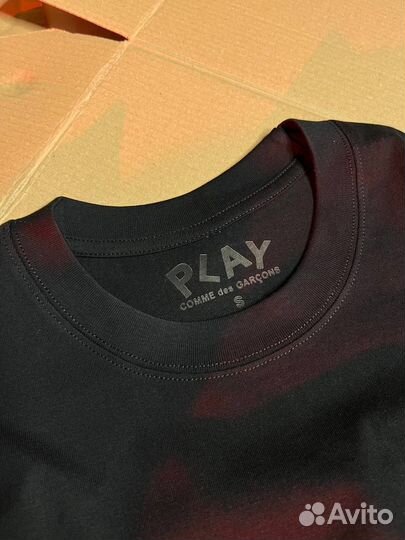 Футболки Comme Des Garçons