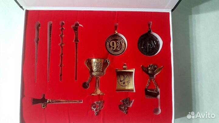 Декорации Гарри Поттер. Волшебные палочки, кольца