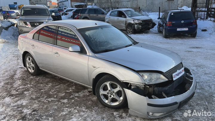 Замок двери передней левой Ford Mondeo 3 (B4Y) 4692460