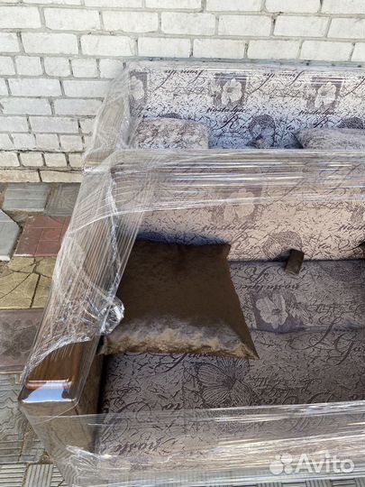 Диван чебурашка