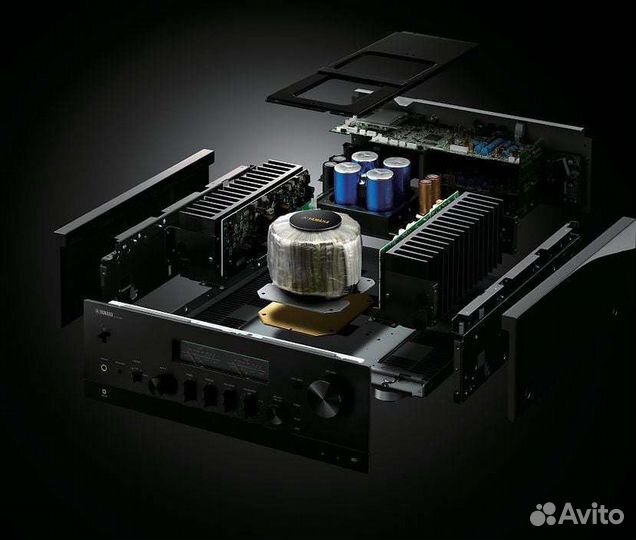 Сетевой усилитель Yamaha RN2000A, серебристый