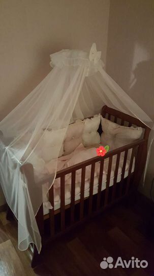 Комплект в детскую кроватку борта и постельное