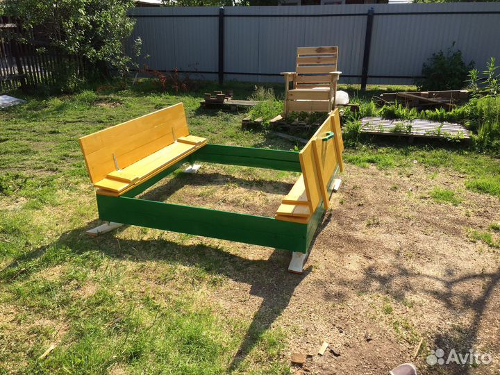 Песочница с крышкой