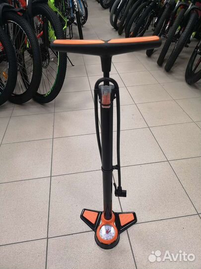 Насос ручной с манометром