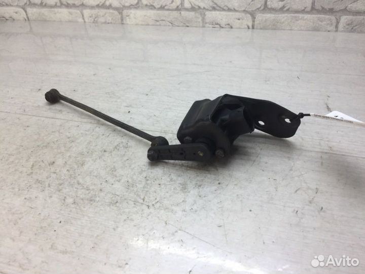 Датчик уровня положения кузова Mercedes Gl-Class