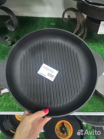 Чугунная сковорода кастрюля посуда казан