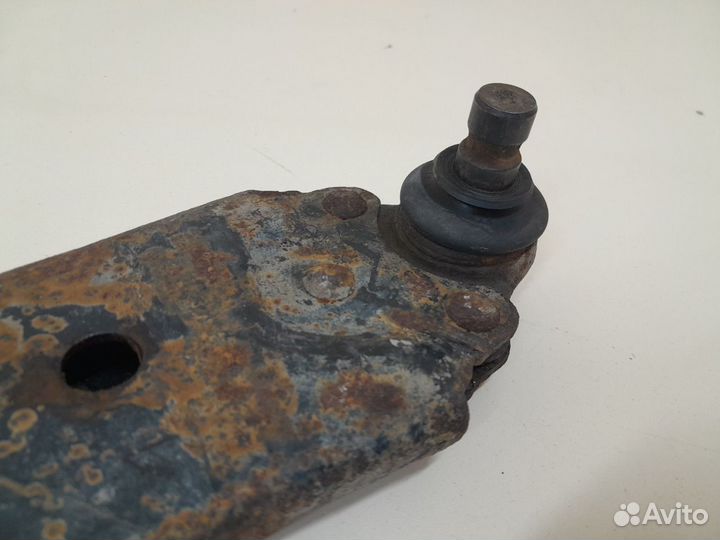 Рычаг передний правый Ford Fiesta MK5 2002-2008