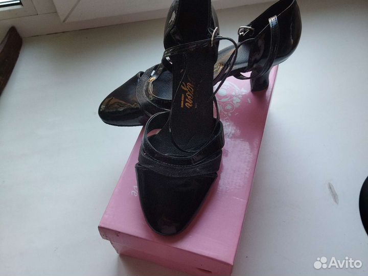 Туфли танцевальные для девочки 36-37р