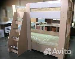 Двухъярусная кровать