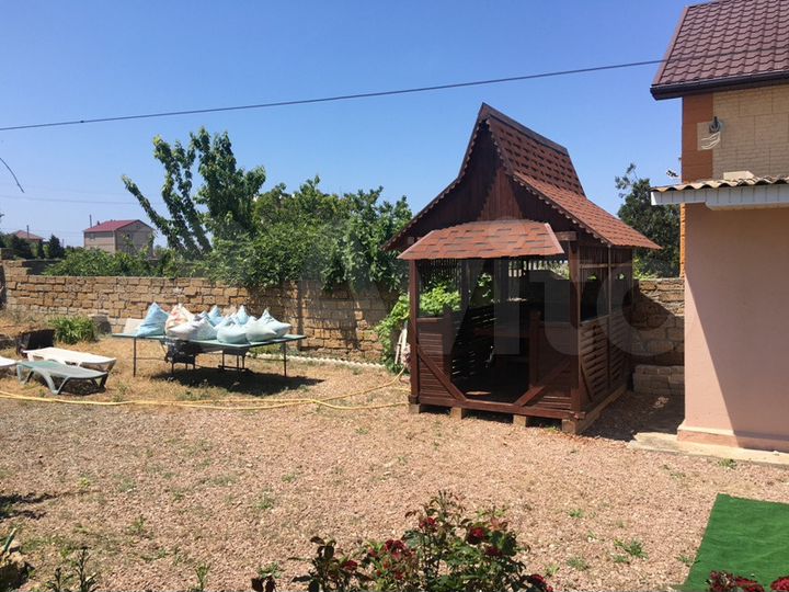 Гостиница, 150 м²