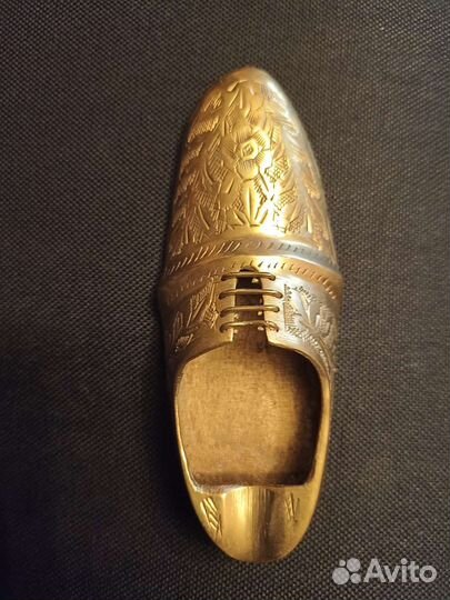 Пепельница ботинок