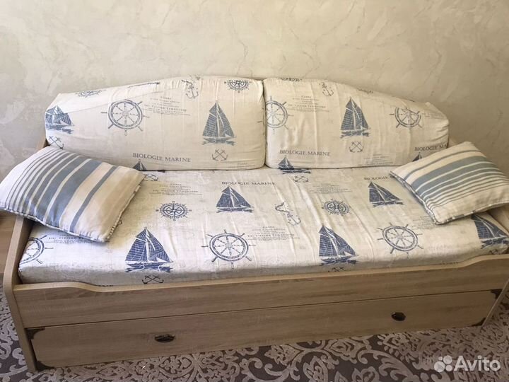 Кровати и диваны детские бу