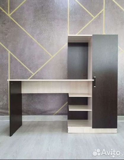 Компьютерный стол новый