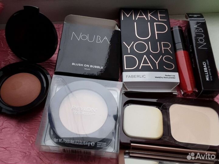 Пудра Revlon