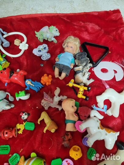 Мини игрушки и киндер-сюрприз