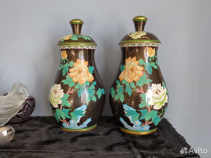 Клоузоне вазы 39 см высота. Чайницы