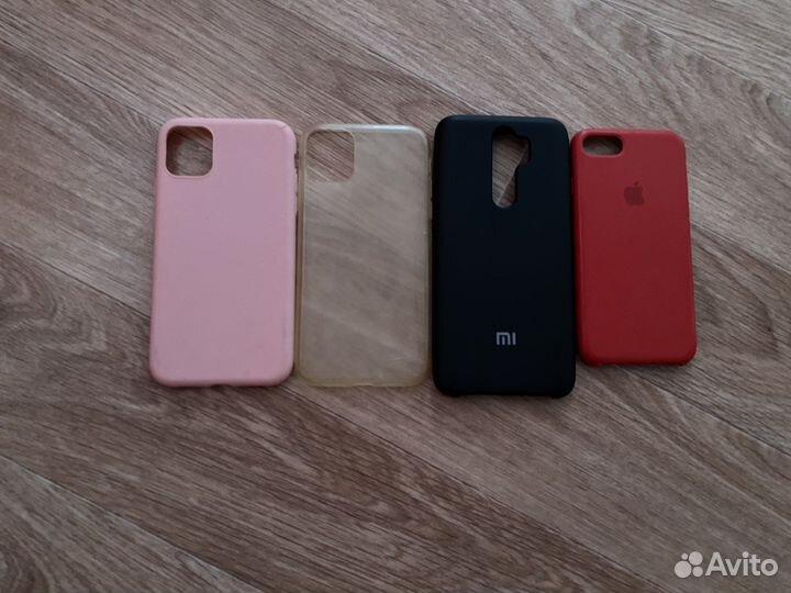 Чехлы на телефон