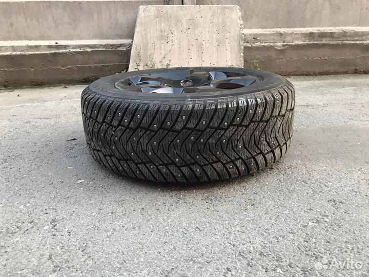 Yokohama Ice Guard IG65 215/55 R16 97T