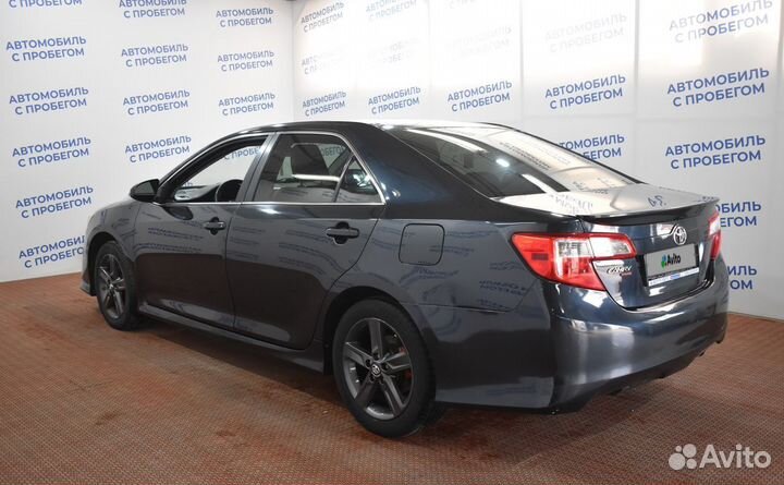 Toyota Camry 2.5 AT, 2013, 123 695 км