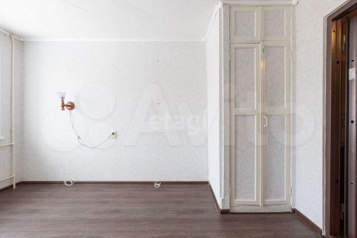 Комната 12 м² в 5-к., 4/5 эт.