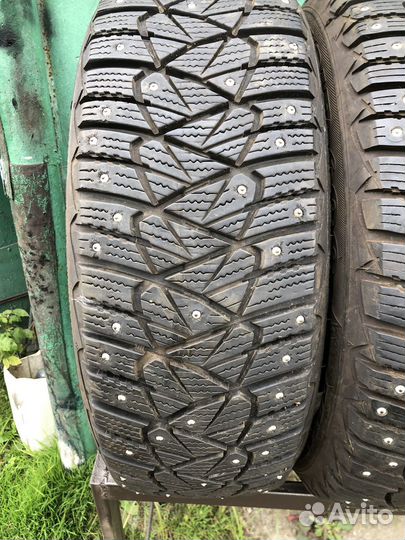 Goodyear Ultragrip 600 205/60 R16 96T