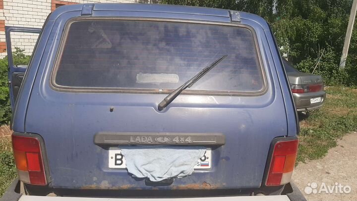 Крышка багажника niva 21214