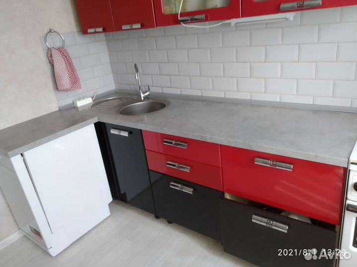 Ремонт мягкой мебели надому. Мастер на ч