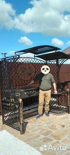 Мангал с крышей