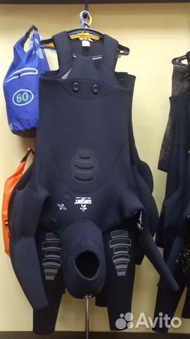 Гидрокостюм