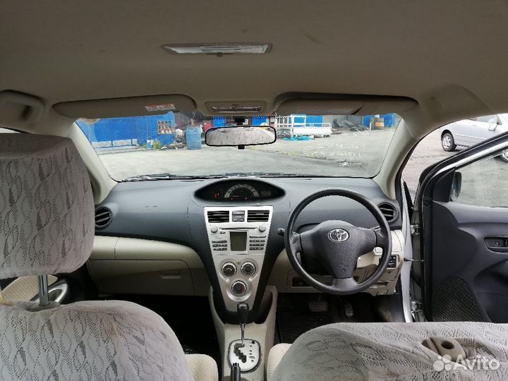 Стойка амортизатора на Toyota Belta SCP92 2SZ-FE