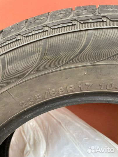 Kumho Solus KL21 235/65 R17