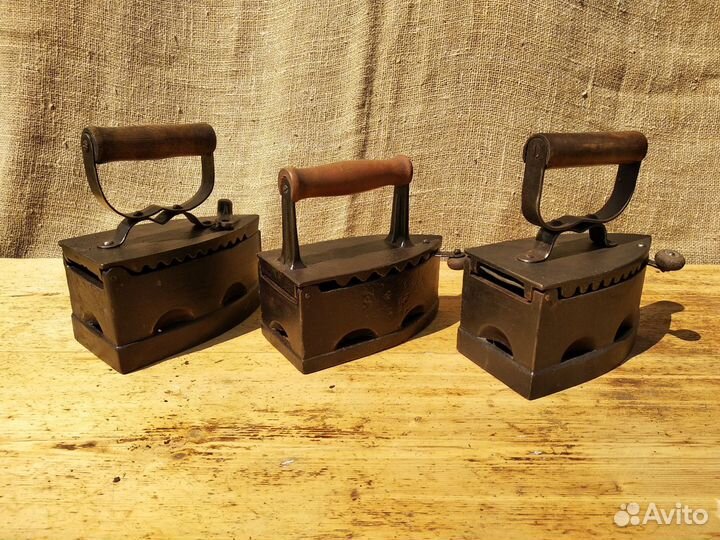 Старинные угольные утюги