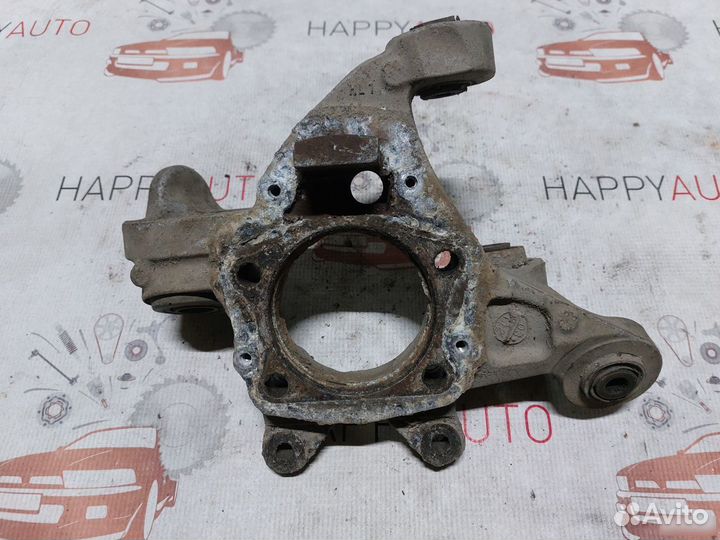 Задний левый кулак Volvo XC70