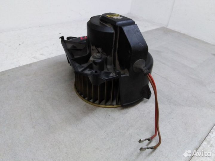 Моторчик печки Опель Omega B