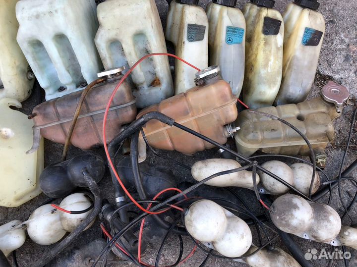 Бачки жидкостей W124 оригинал рестайл дорестайл