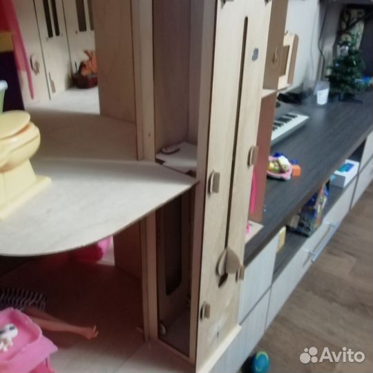 Большой дом для Барби