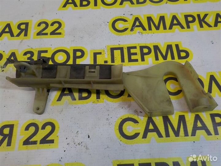 Направляющая стекла двери Renault Megane I 1995-2