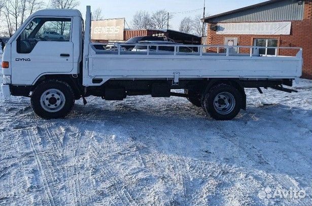 Toyota Dyna бортовой, 1998