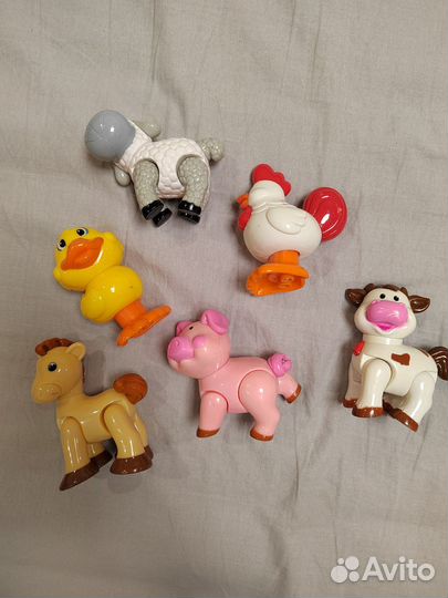 Игрушки пластиковые