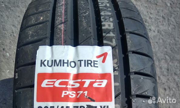 Kumho Ecsta PS71 235/55 R19 105Y