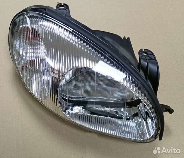 Фара передняя правая под корр. (чёрн.корп.) Lanos