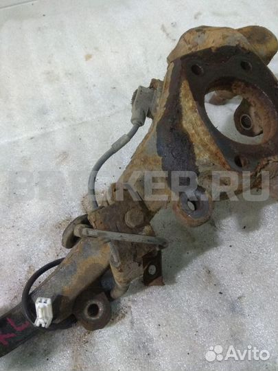 Кулак задний левый Киа Маджентис 1